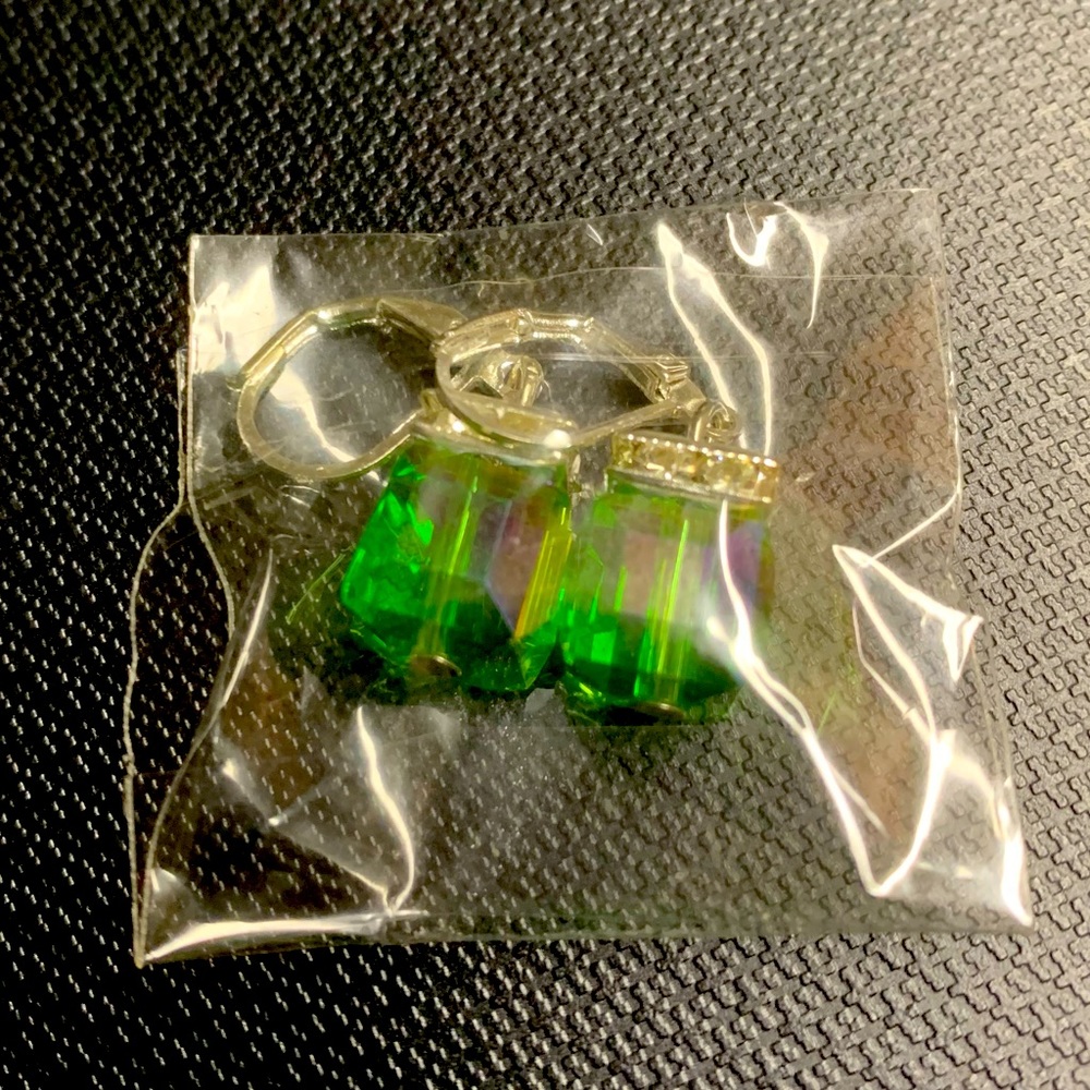 Ear Rings - Picture 2 of 2
